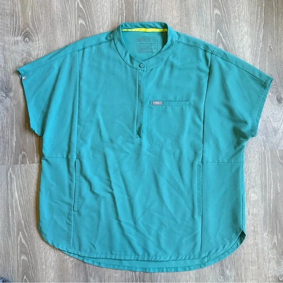 Figs Montex Mock Neck - Picture 2 of 3